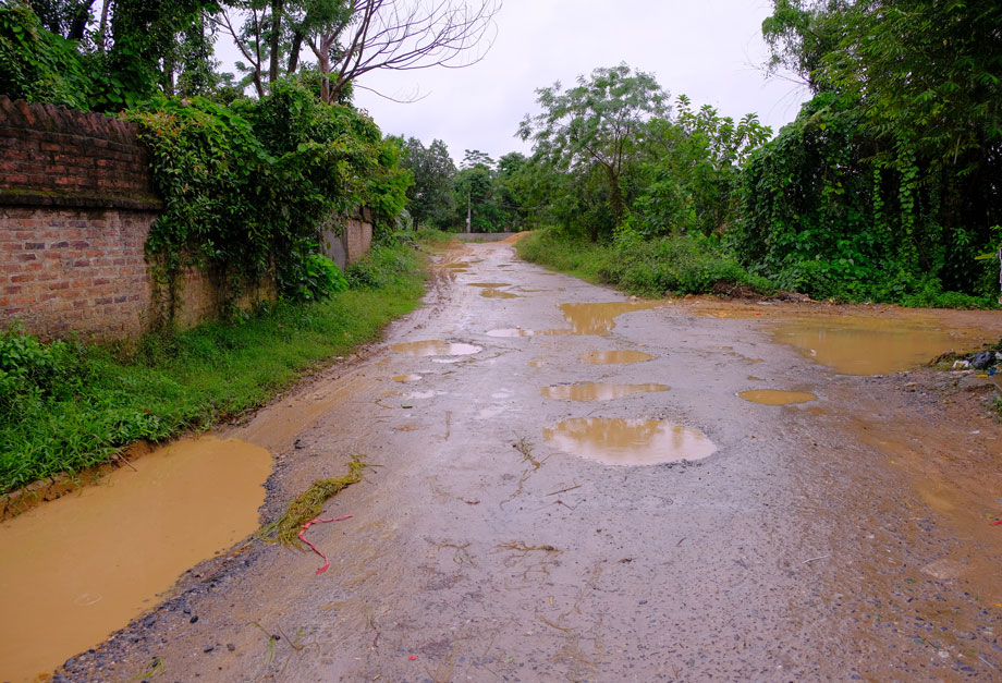 Duong Ben Gieng