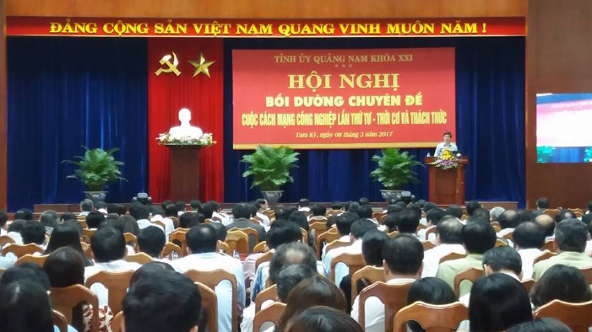 Quang cảnh hội nghị kèm theo tin